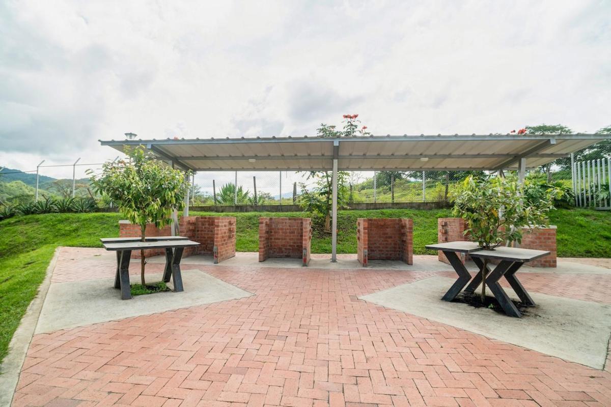 Hermoso Y Amplio Apartamento Cerca Del Parque Deportivo Ibagué 外观 照片